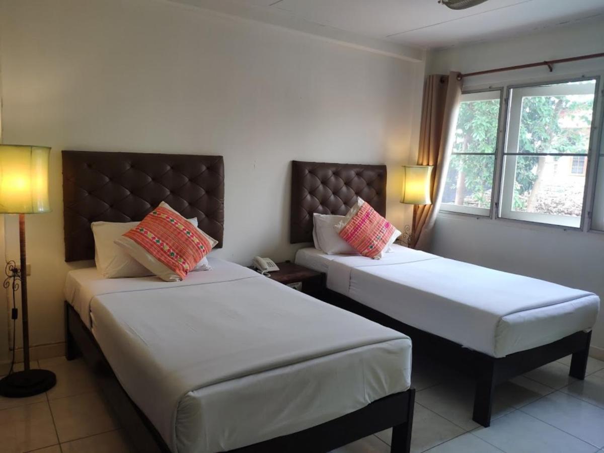 Changpuak Hotel Chiang Mai Bagian luar foto