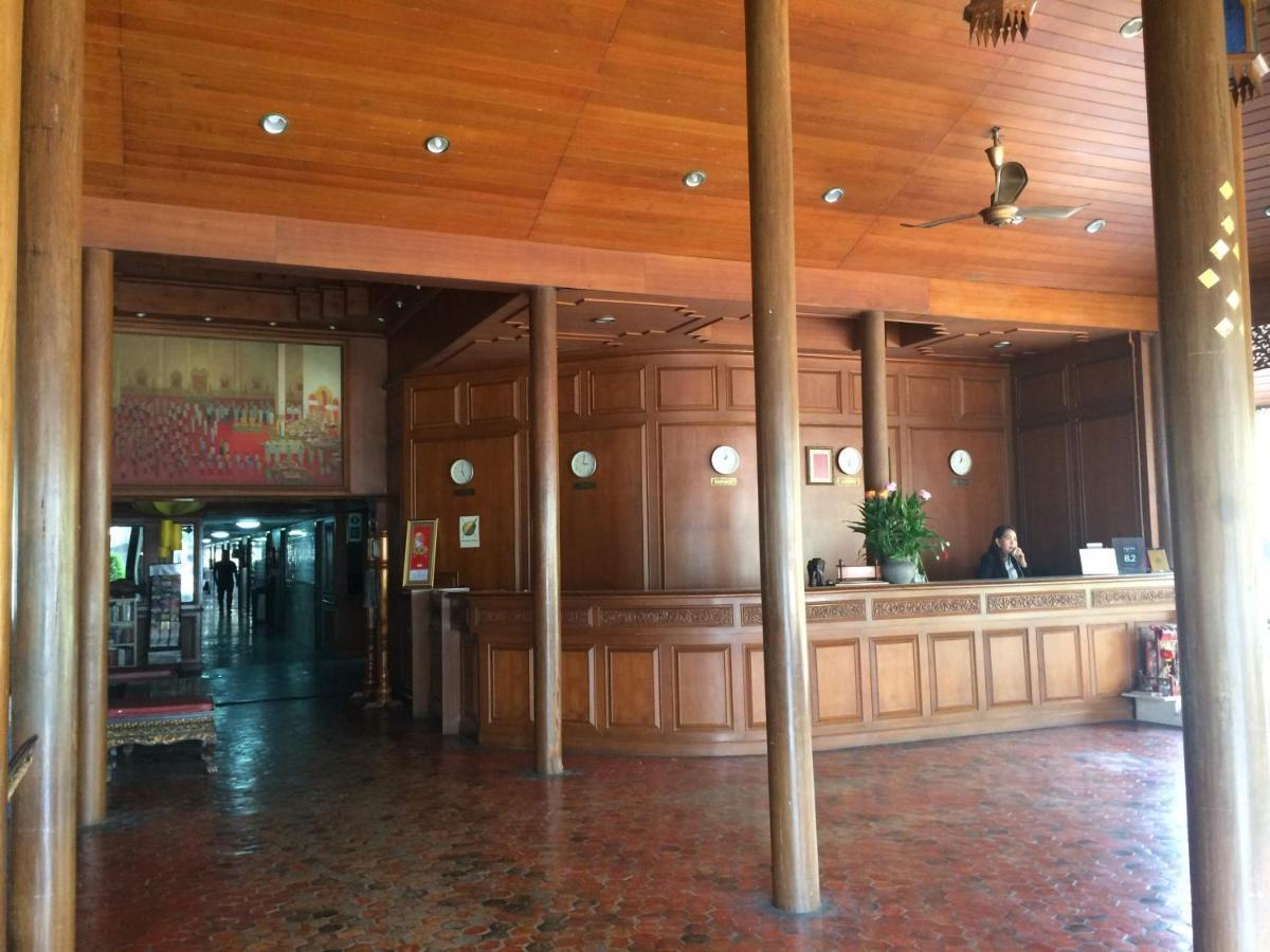Changpuak Hotel Chiang Mai Bagian luar foto