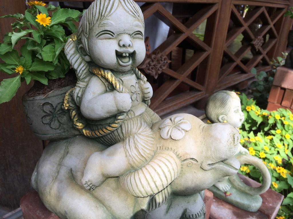 Changpuak Hotel Chiang Mai Bagian luar foto