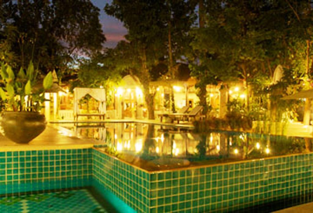 Changpuak Hotel Chiang Mai Bagian luar foto